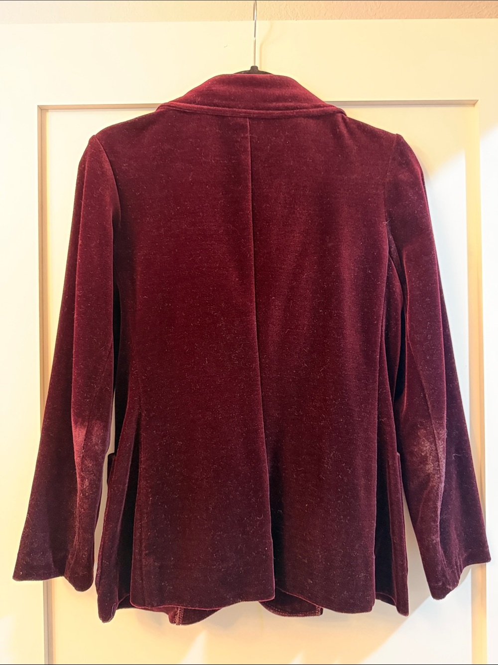 Vintage Women's Velvet Blazer Jacket in Burgundy - Picture 5 of 5